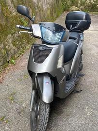 Scooter Kymco people 2012