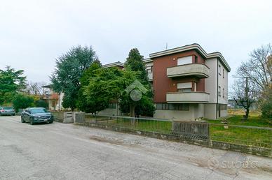 5 LOCALI A FORLÌ