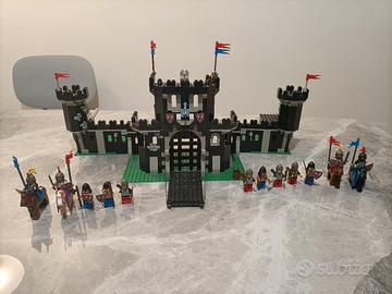 Set 6085 castello cavalieri neri anni 80/90 