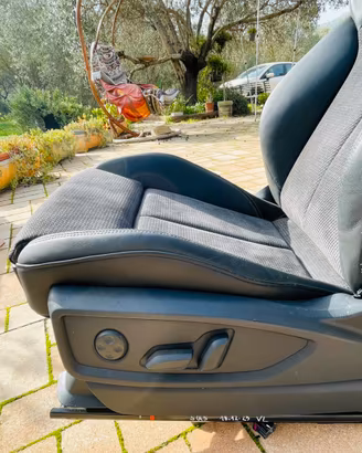 Audi Q5 sedili in pelle e alcantara