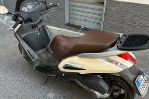 Peugeot Geopolis 300