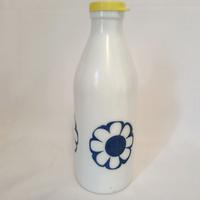 Bottiglia del latte vintage anni '60/'70 in vetro