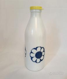 Bottiglia del latte vintage anni '60/'70 in vetro