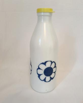 Bottiglia del latte vintage anni '60/'70 in vetro