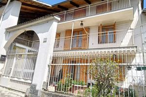 Ex Rustico ristrutturato con Terreno