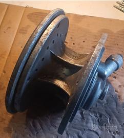 Mozzo ruota anteriore Ducati