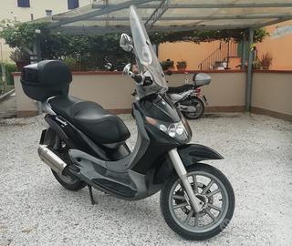 Beverly 200