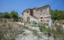 casale-completamente-ristrutturato-con-20-000-mq-d
