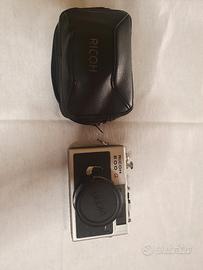 macchina fotografica ricoh 500 G