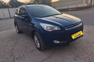 Ford Kuga 2016---1.5 Benzina
