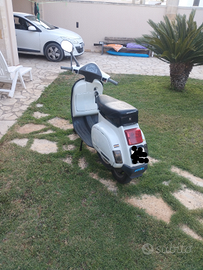 Vespa V 50 modificata dr 105