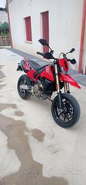 Hypermotard 698