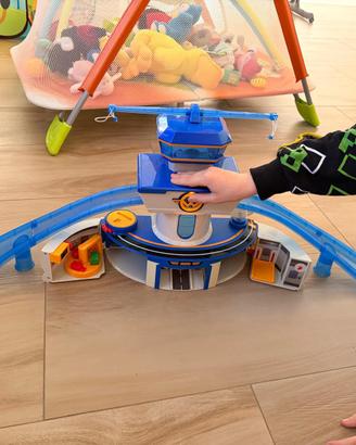 Torre di controllo superWings completa di personag