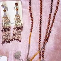 Soldini collana e orecchini