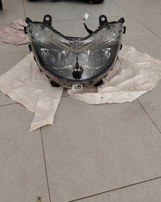 Fanale anteriore NMAX