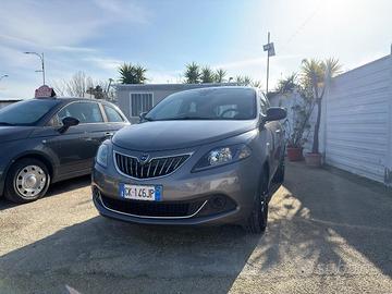 Lancia Ypsilon 1.0 FireFly 5 porte S&S Hybrid Silv