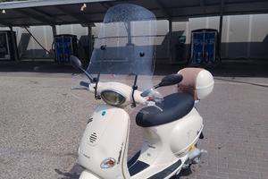 Vespa et4 150