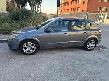 Opel astra H cosmo disel 1700 100cv