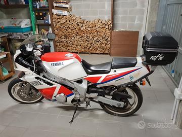 Yamaha fzr 600