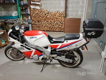 Yamaha fzr 600