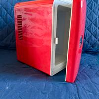 Mini frigorifero da auto rosso - Compatto, potente