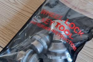 Kit bulloni antifurto originali Ford