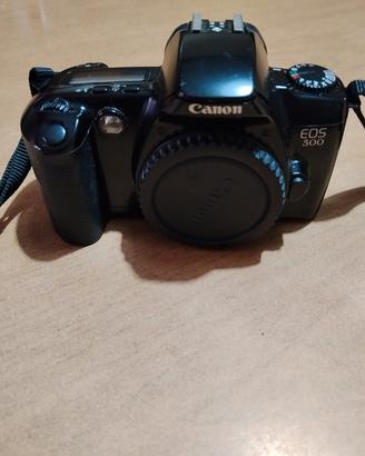 macchina fotografica Canon EOS 500