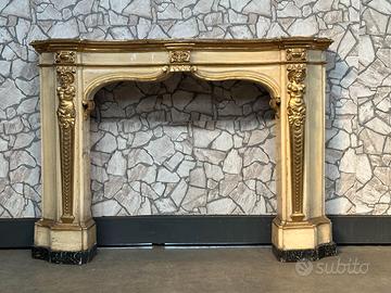 Caminetto in legno - cornice caminetto decorativa