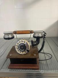 Telefono a cornetta d”epoca