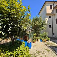 CASA SEMINDIPENDENTE A GUALDO TADINO