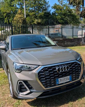Audi Q3 40 TFSI quattro S tronic line edition UNIC