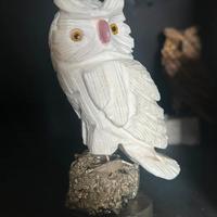 Gufo in onice bianco e pirite