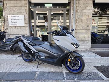 Yamaha T Max ABS