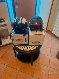 Caschi