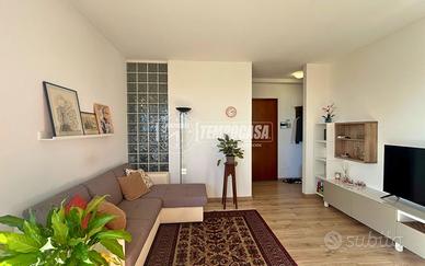 Bilocale ristrutturato con box e cantina