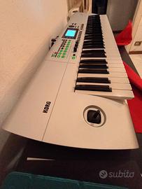 Korg I3 ARRANGER WORKSTATION 