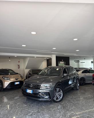 Volkswagen Tiguan 2.0 TDI SCR DSG 4MOTION R-LINE