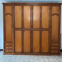 armadio per camera  in legno massello 