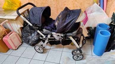 Passeggino gemellare Janè Twintwo con 2 Matrix