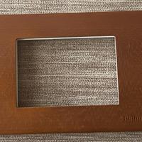 PLACCA B-TICINO IN CILIEGIO  3 MODULI