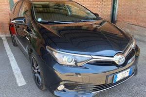 Toyota Auris TS 1.8 full hybrid ACTIVE CVT