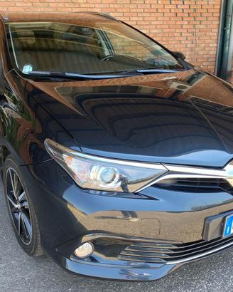 Toyota Auris TS 1.8 full hybrid ACTIVE CVT