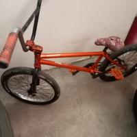 BMX arancione