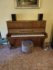 Pianoforte verticale Doina