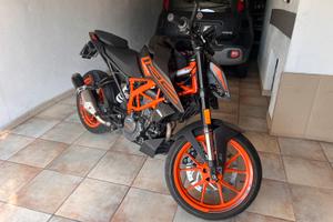 KTM Duke 125