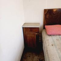 Coppia comodini in legno anni '50.