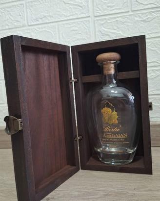 Scatola in legno + bottiglia VUOTA grappa Berta da