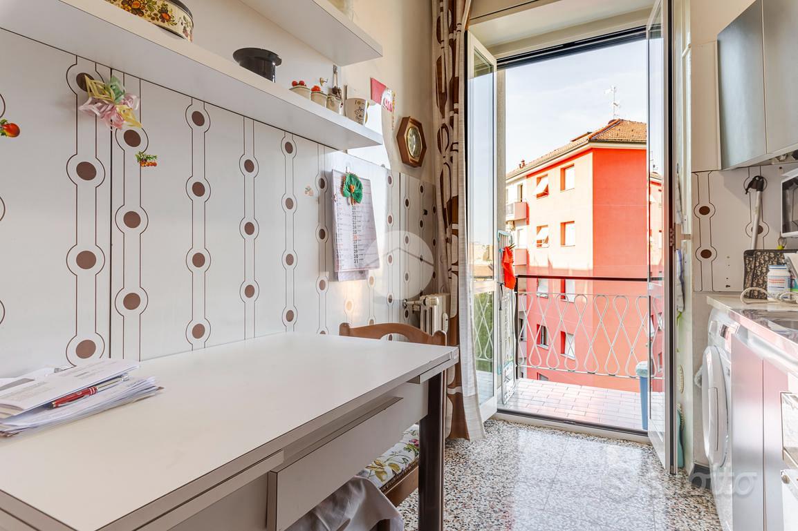 Apartment in Milano, Quartiere De Angeli - Frua, Municipio 7 - Altro