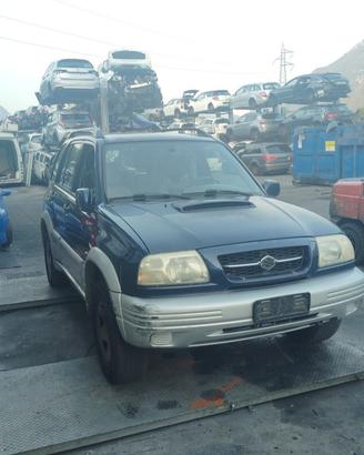 SUZUKI GRAND VITARA 2.0 TD 2001 RF  PER RICAMBI