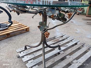 Tavolino in ferro battuto Valentino Moro